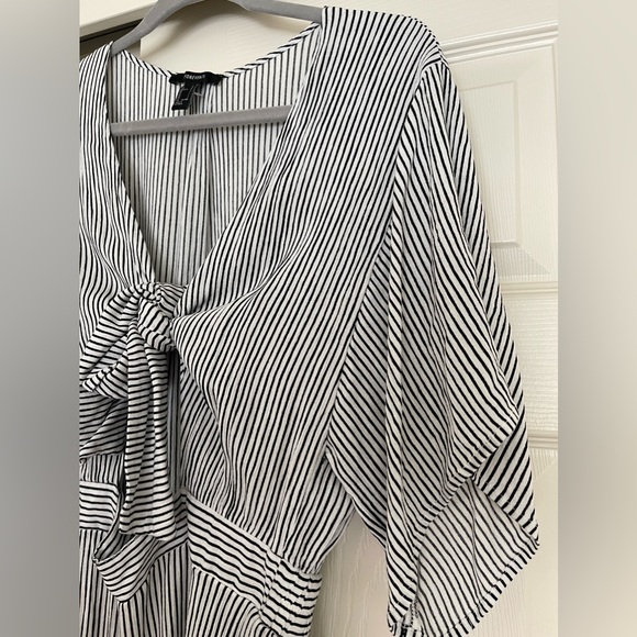 Brand New Forever 21 womens large jumper - Picture 3 of 5